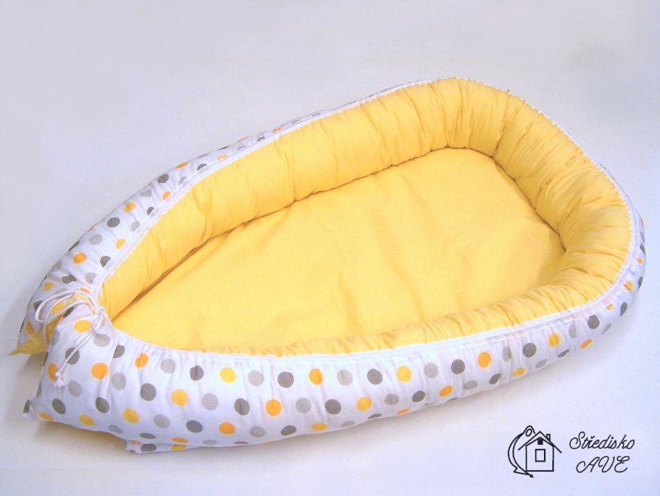 Hnízdečko pro kojence - žlutošedý puntík a UNI žlutá